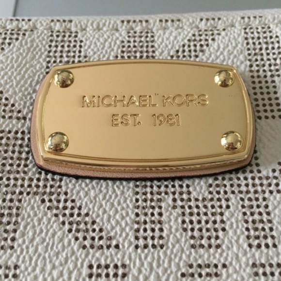 Michael Kors Zip Around Wristlet - Picture 6 of 6